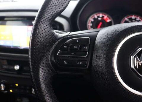 MG MG3 1.5 3 Exclusive Nav VTi-Tech 5dr 33