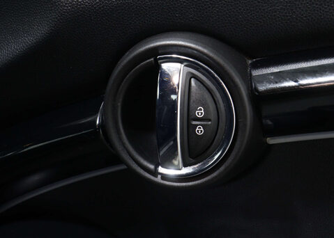 Mini Convertible 2.0 Cooper S Classic Auto 2dr 37