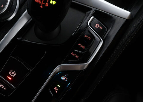 BMW 5 Series 2.0 530e M Sport Auto 5dr 37