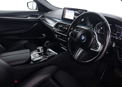 BMW 5 Series 2.0 530e M Sport Auto 5dr 46
