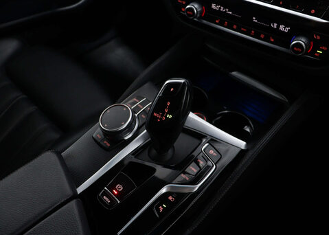 BMW 5 Series 2.0 530e M Sport Auto 5dr 38