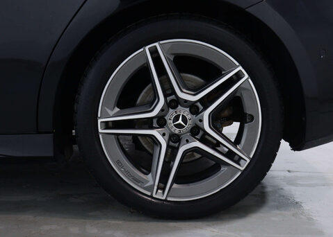 Mercedes-Benz A Class 1.3 A 200 AMG Line Exeutive Auto 5dr 16