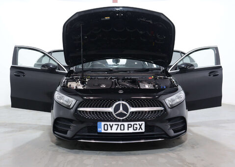 Mercedes-Benz A Class 1.3 A 200 AMG Line Exeutive Auto 5dr 52