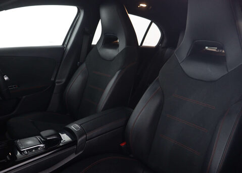 Mercedes-Benz A Class 1.3 A 200 AMG Line Exeutive Auto 5dr 45