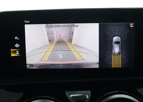 Mercedes-Benz A Class 1.3 A 200 AMG Line Exeutive Auto 5dr 29