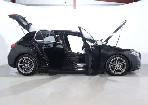 Mercedes-Benz A Class 1.3 A 200 AMG Line Exeutive Auto 5dr 58