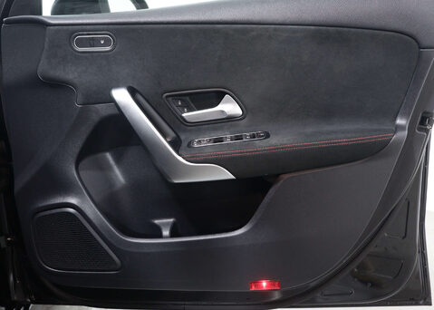 Mercedes-Benz A Class 1.3 A 200 AMG Line Exeutive Auto 5dr 42