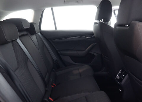 Skoda Octavia 1.4 Octavia SE Technology TSi iV Semi-Auto 5dr 45