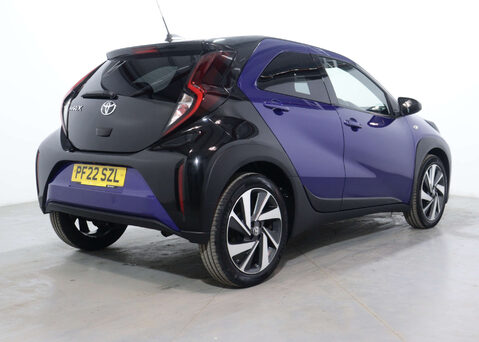 Toyota Aygo X 1.0 Aygo X Edge VVT-i Auto 5dr 11