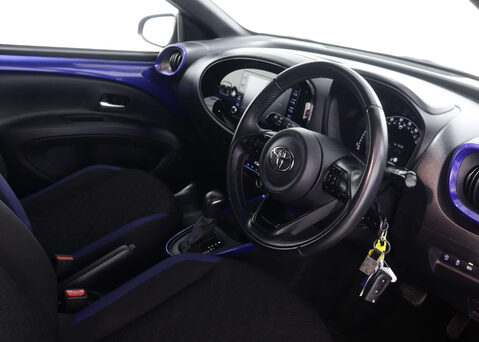 Toyota Aygo X 1.0 Aygo X Edge VVT-i Auto 5dr 30