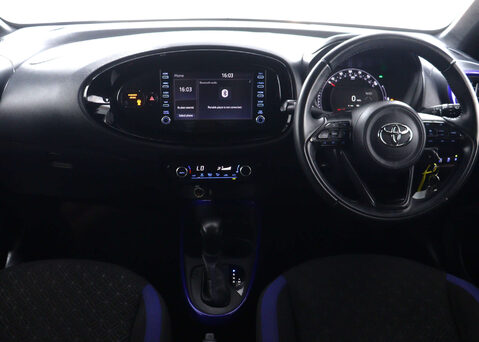 Toyota Aygo X 1.0 Aygo X Edge VVT-i Auto 5dr 17
