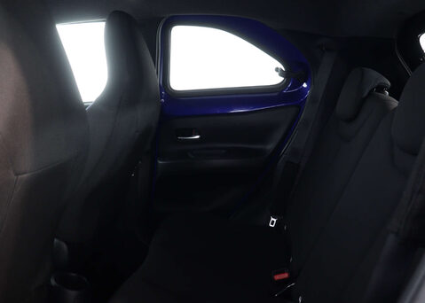 Toyota Aygo X 1.0 Aygo X Edge VVT-i Auto 5dr 38