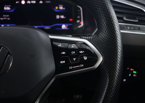 Volkswagen Tiguan 1.5 Tiguan R-Line TSi Semi-Auto 5dr 36