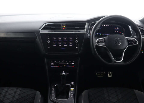 Volkswagen Tiguan 1.5 Tiguan R-Line TSi Semi-Auto 5dr 19