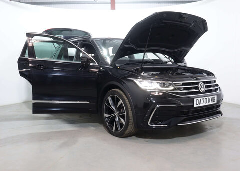 Volkswagen Tiguan 1.5 Tiguan R-Line TSi Semi-Auto 5dr 54