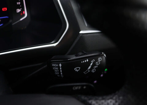 Volkswagen Tiguan 1.5 Tiguan R-Line TSi Semi-Auto 5dr 38