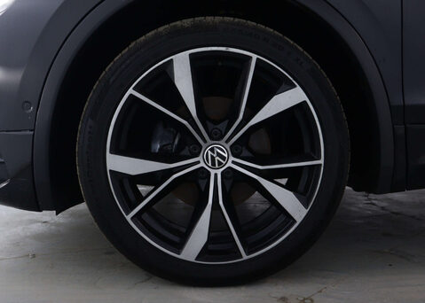 Volkswagen Tiguan 1.5 Tiguan R-Line TSi Semi-Auto 5dr 15