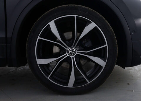 Volkswagen Tiguan 1.5 Tiguan R-Line TSi Semi-Auto 5dr 13