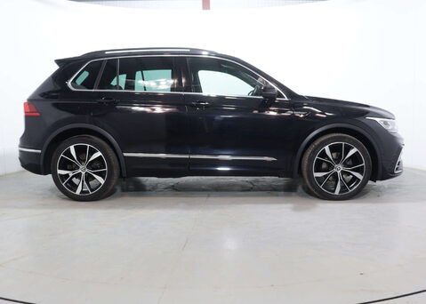 Volkswagen Tiguan 1.5 Tiguan R-Line TSi Semi-Auto 5dr 12