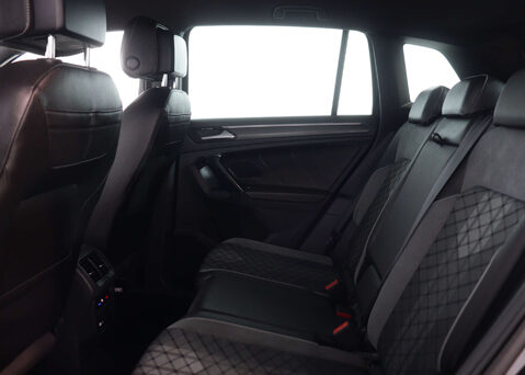 Volkswagen Tiguan 1.5 Tiguan R-Line TSi Semi-Auto 5dr 50