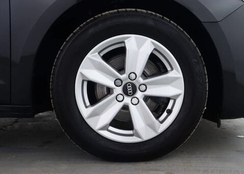 Audi A1 1.0 A1 Sportback 30 TFSI Technik Semi-Auto 5dr 14