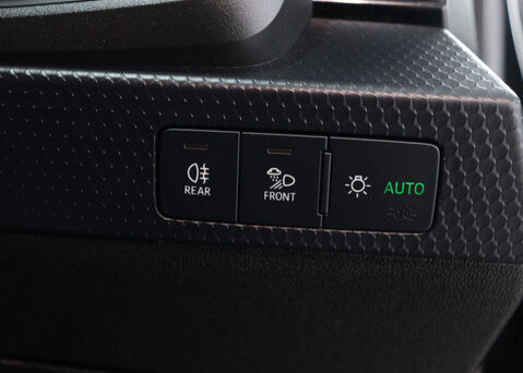 Audi A1 1.0 A1 Sportback 30 TFSI Technik Semi-Auto 5dr 34