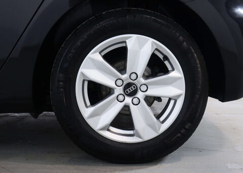 Audi A1 1.0 A1 Sportback 30 TFSI Technik Semi-Auto 5dr 16