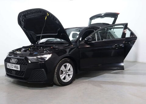 Audi A1 1.0 A1 Sportback 30 TFSI Technik Semi-Auto 5dr 51