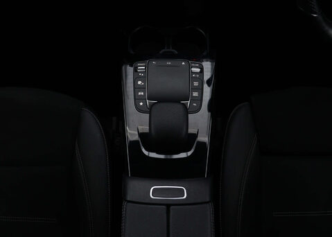 Mercedes-Benz A Class 1.3 A 180 AMG Line Edition Executive Auto 4dr 18