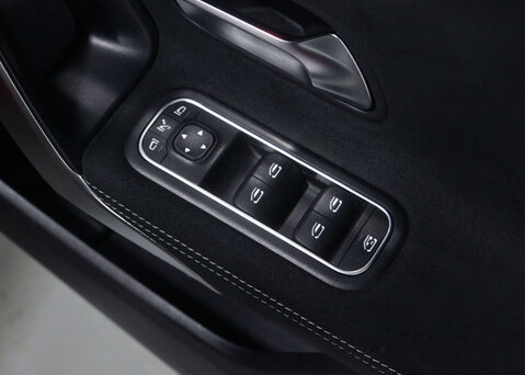 Mercedes-Benz A Class 1.3 A 180 AMG Line Edition Executive Auto 4dr 40