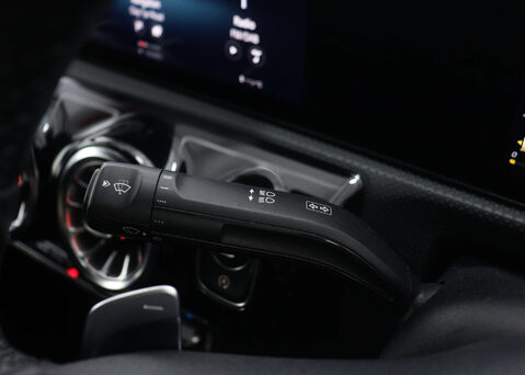 Mercedes-Benz A Class 1.3 A 180 AMG Line Edition Executive Auto 4dr 36