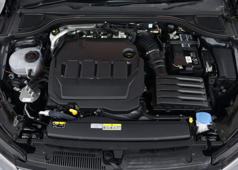 Volkswagen Golf 2.0 Golf GTD TDI Semi-Auto 5dr 52