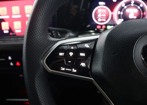 Volkswagen Golf 2.0 Golf GTD TDI Semi-Auto 5dr 34