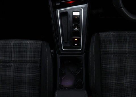 Volkswagen Golf 2.0 Golf GTD TDI Semi-Auto 5dr 18