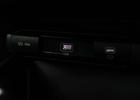 Kia Niro 1.6 Niro 2 HEV Semi-Auto 5dr 35