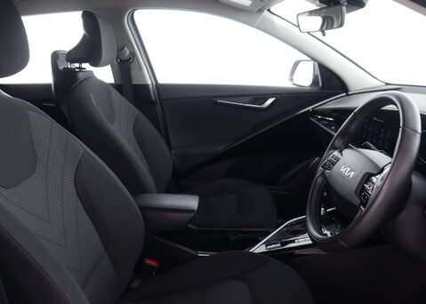 Kia Niro 1.6 Niro 2 HEV Semi-Auto 5dr 46