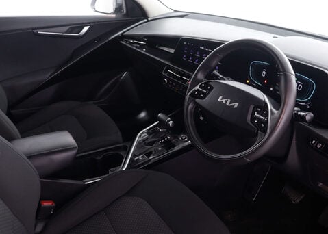 Kia Niro 1.6 Niro 2 HEV Semi-Auto 5dr 44