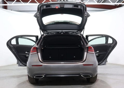 Mercedes-Benz A Class 1.3 A 200 Sport Exeutive Auto 5dr 56