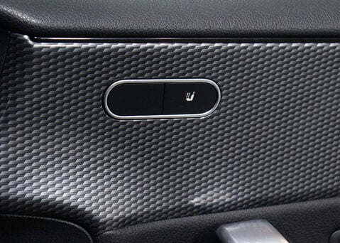 Mercedes-Benz A Class 1.3 A 200 Sport Exeutive Auto 5dr 38