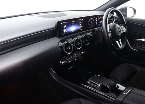 Mercedes-Benz A Class 1.3 A 200 Sport Exeutive Auto 5dr 43