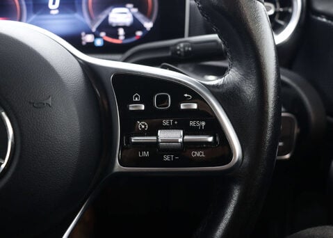 Mercedes-Benz A Class 1.3 A 200 Sport Exeutive Auto 5dr 37