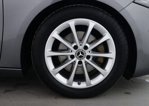 Mercedes-Benz A Class 1.3 A 200 Sport Exeutive Auto 5dr 14