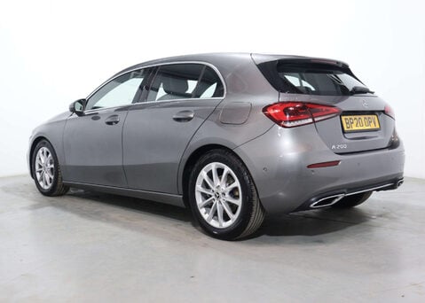 Mercedes-Benz A Class 1.3 A 200 Sport Exeutive Auto 5dr 9