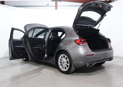 Mercedes-Benz A Class 1.3 A 200 Sport Exeutive Auto 5dr 55