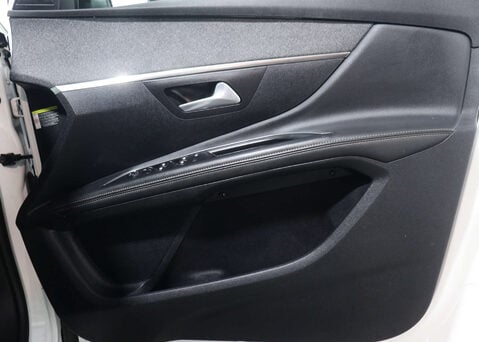 Peugeot 5008 1.5 5008 GT Line Premium Blue HDi S/S Auto 5dr 39