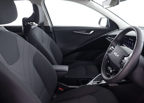 Kia Niro 1.6 Niro 2 HEV Semi-Auto 5dr 44
