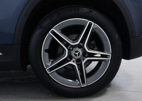 Mercedes-Benz GLA 1.3 GLA 180 AMG Line Premium Auto 5dr 16