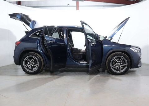 Mercedes-Benz GLA 1.3 GLA 180 AMG Line Premium Auto 5dr 57