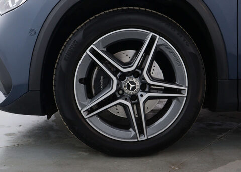 Mercedes-Benz GLA 1.3 GLA 180 AMG Line Premium Auto 5dr 15