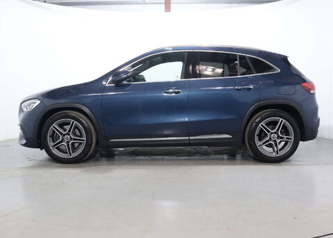 Mercedes-Benz GLA 1.3 GLA 180 AMG Line Premium Auto 5dr 8